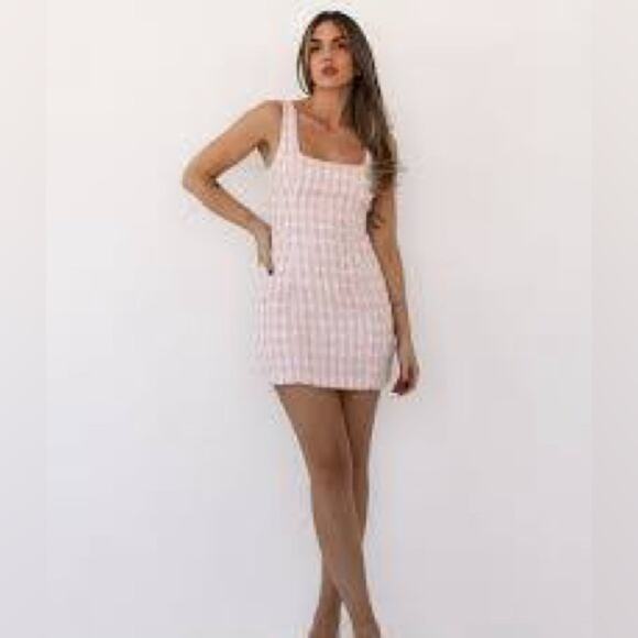 NWT Rumored Wiggy Dress Pink Shimmer Tweed Squared Neck Bodycon Size 10 - Picture 2 of 8